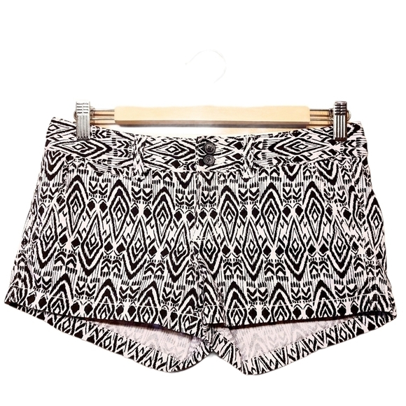 American Eagle | Women’s Aztec Print Short Shorts (Size 0) - Picture 1 of 11